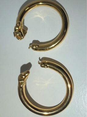 Kate Spade New York Gold-Tone Dachshund "Hot Dog" Hoop Earrings (K5219)